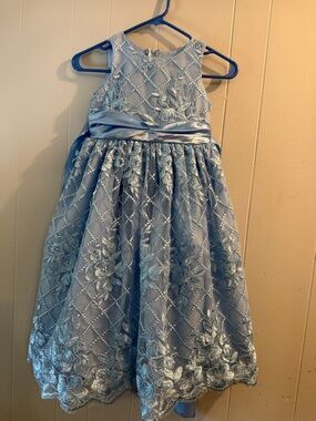 Elegant Light Blue Girls' Embroidered Party Dress
